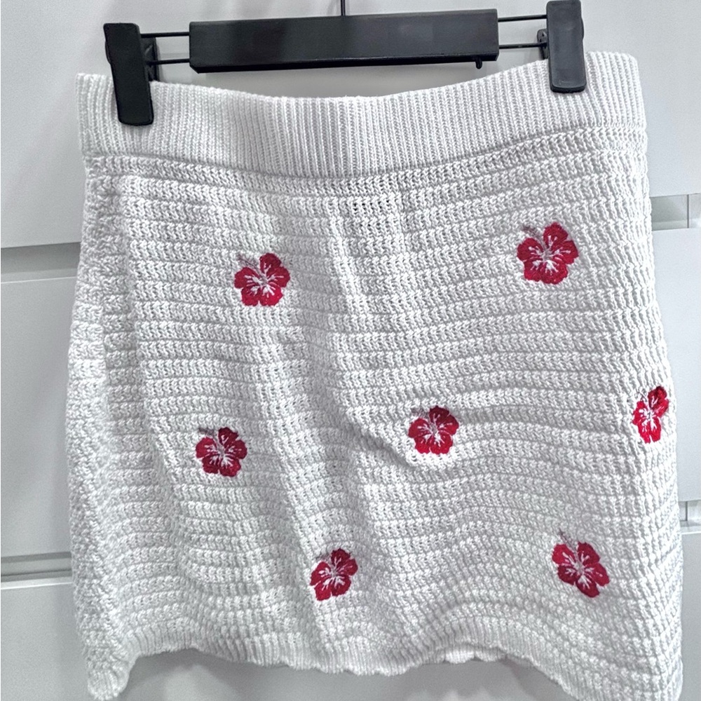 Wild Fable White Knit Skirt with Red Floral Accents